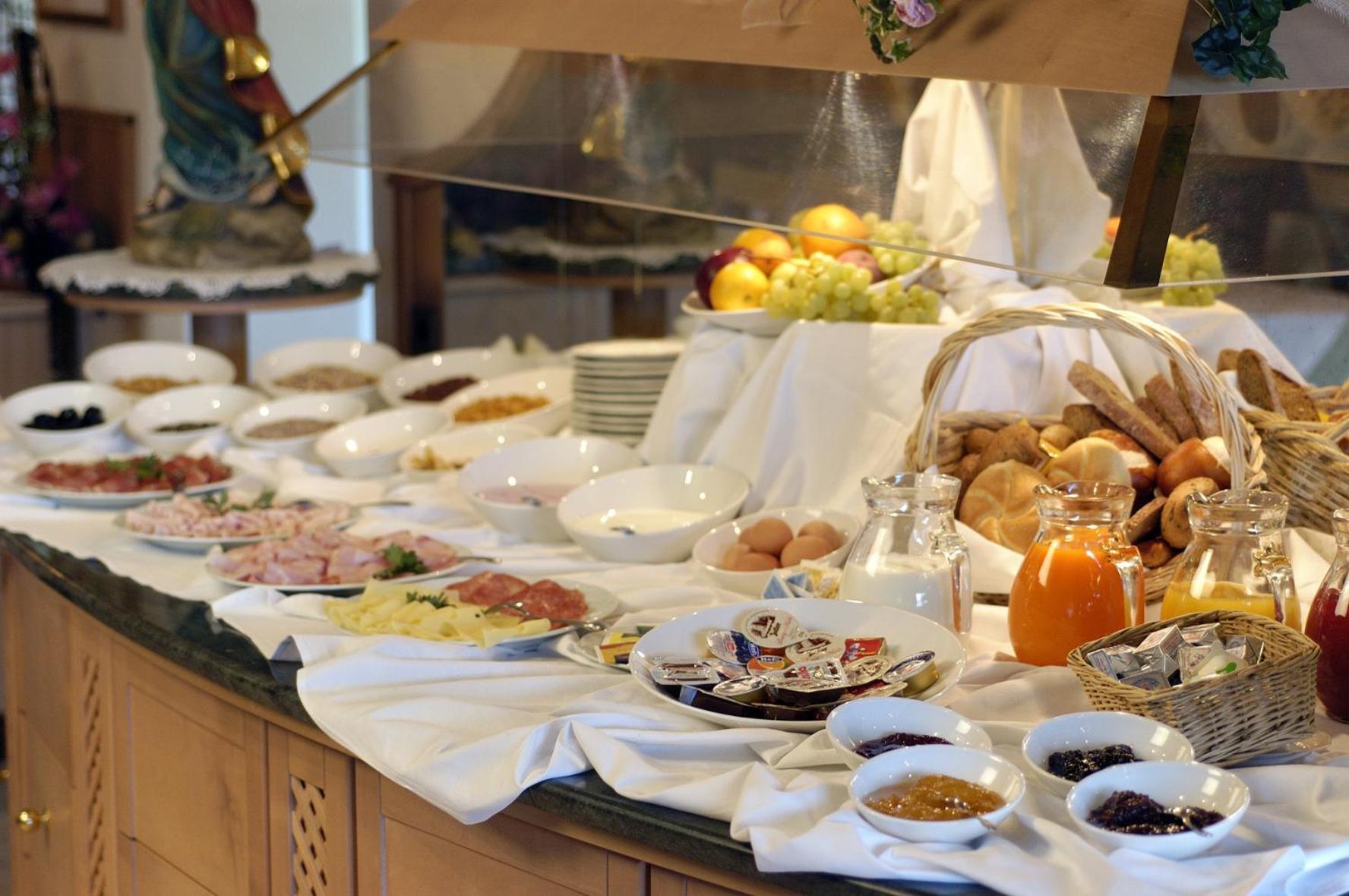 Parc Hotel Tyrol Castelrotto Dış mekan fotoğraf